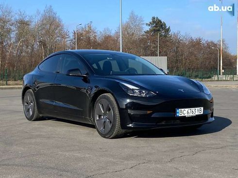 Tesla Model 3 2022 - фото 4