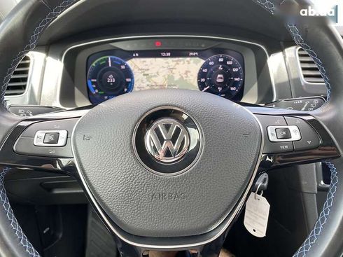 Volkswagen e-Golf 2020 - фото 25