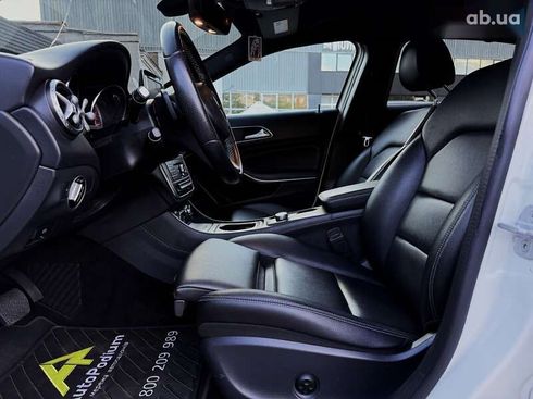 Mercedes-Benz GLA-Класс 2016 - фото 28