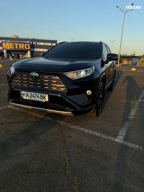 Toyota RAV4 Hybrid 2020 синий - фото 6