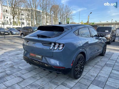 Ford Mustang Mach-E 2023 - фото 12