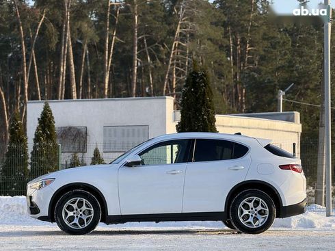 Alfa Romeo Stelvio 2020 - фото 14