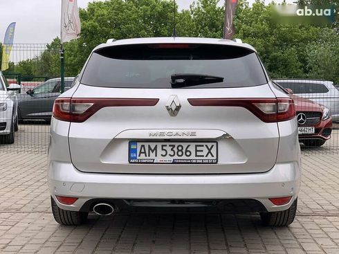 Renault Megane 2017 - фото 18