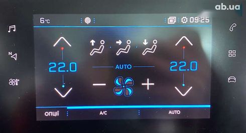 Peugeot 308 2020 - фото 28