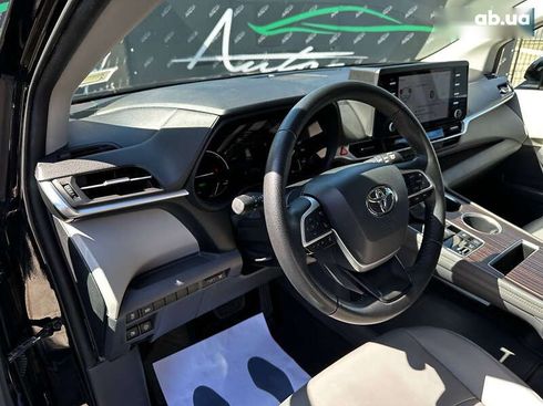 Toyota Sienna 2021 - фото 13
