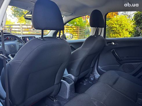 Peugeot 208 2019 серый - фото 48