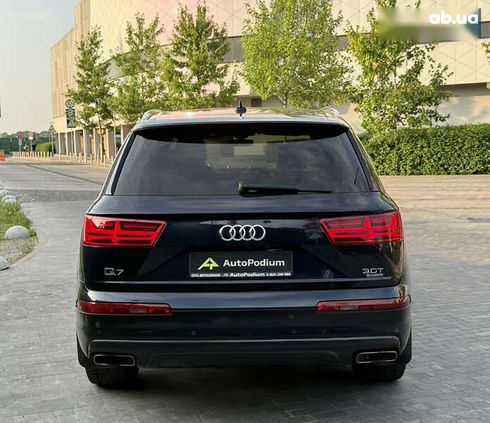Audi Q7 2017 - фото 5