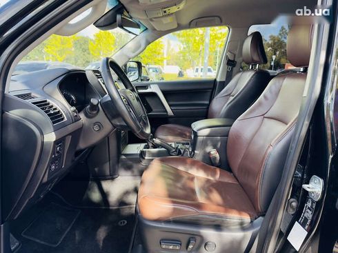 Toyota Land Cruiser Prado 2020 - фото 18