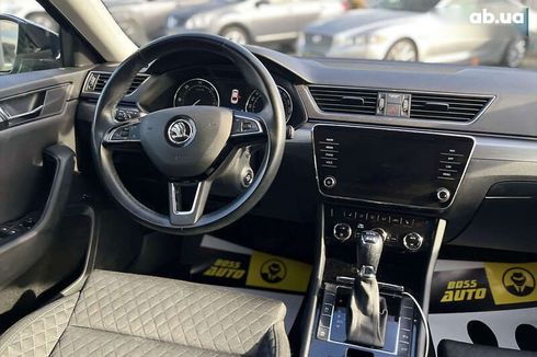 Skoda Superb 2019 - фото 10