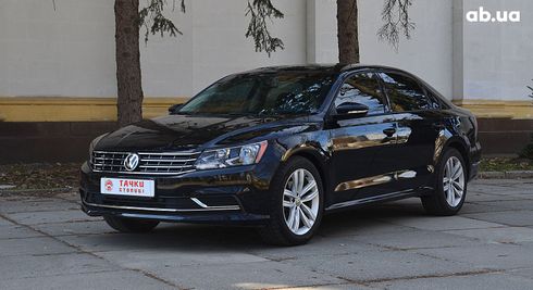 Volkswagen Passat 2018 черный - фото 3