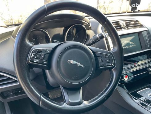 Jaguar XE 2016 черный - фото 66