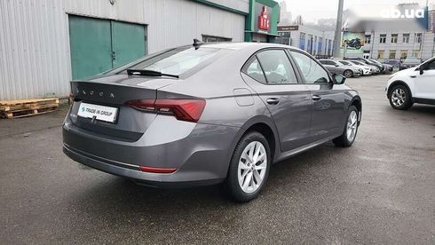 Skoda Octavia 2023 - фото 18