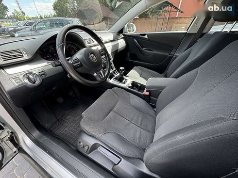 Volkswagen Passat 2009 - фото 2