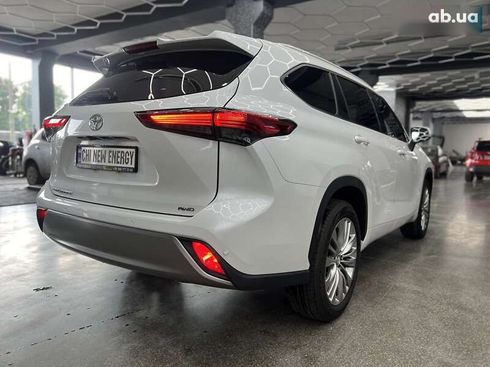 Toyota Highlander 2024 - фото 4