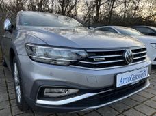 Продаж вживаних Volkswagen Passat 2023 року - купити на Автобазарі