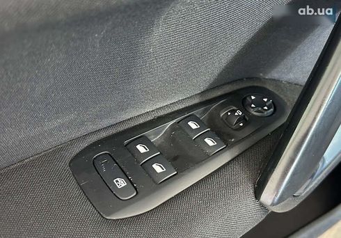 Peugeot 308 2019 - фото 13