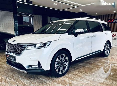 Kia Carnival 2021 - фото 13