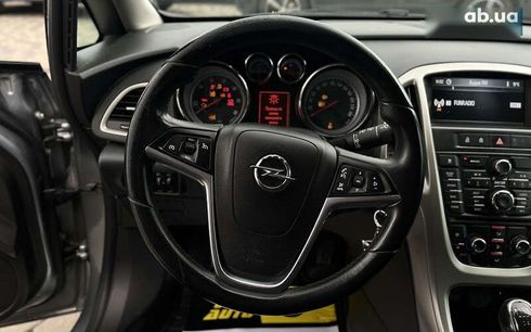 Opel Astra 2011 - фото 10