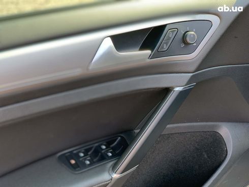 Volkswagen e-Golf 2015 серый - фото 20