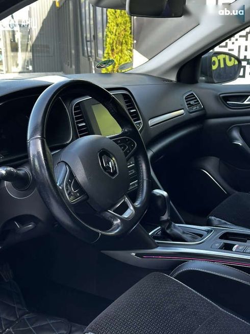 Renault Megane 2017 - фото 9