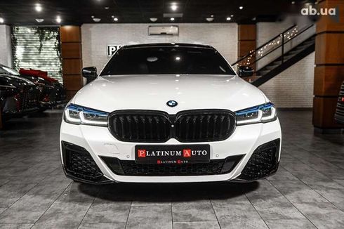 BMW 5 серия 2017 - фото 2
