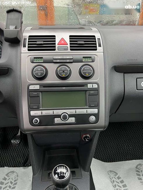 Volkswagen Touran 2008 - фото 15