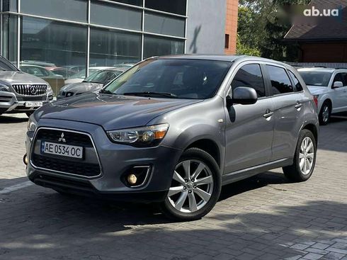 Mitsubishi Outlander 2015 - фото 3