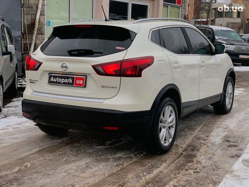 Nissan Rogue 2018 белый - фото 5