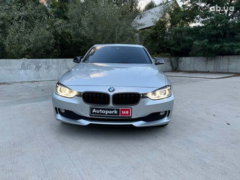 BMW 3 серия 2014 серый - фото 2