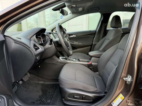 Chevrolet Cruze 2018 - фото 15