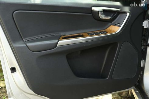 Volvo XC60 2017 - фото 19
