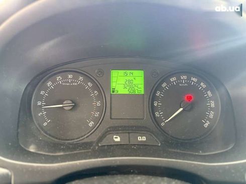 Skoda Fabia 2011 - фото 21