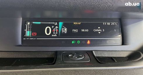Renault Scenic 2012 - фото 22