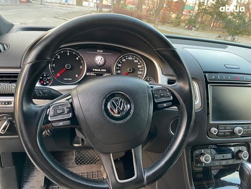 Volkswagen Touareg 2017 синий - фото 29