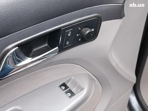 Volkswagen Caddy 2008 серый - фото 22