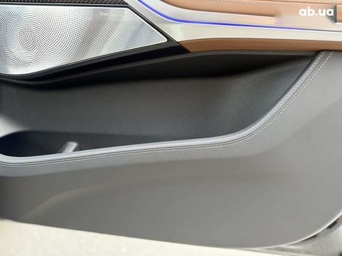 BMW X5 M 2023 - фото 28