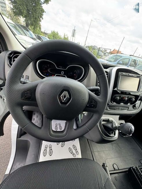 Renault Trafic 2018 - фото 17