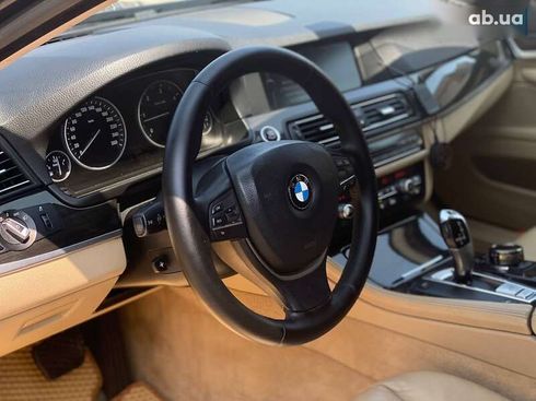 BMW 5 серия 2010 - фото 14