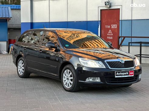 Skoda Octavia 2011 черный - фото 3