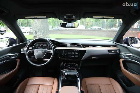 Audi E-Tron 2022 - фото 16