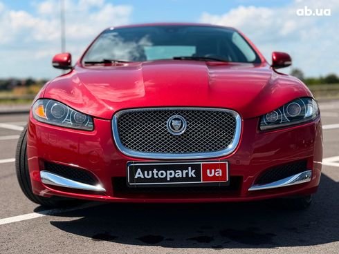 Jaguar XF 2013 красный - фото 2