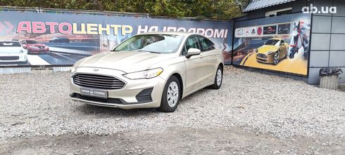 Ford Fusion 2019 бежевый - фото 3