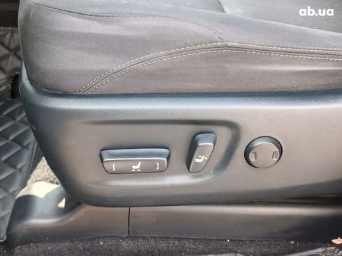 Toyota Land Cruiser Prado 2018 белый - фото 23