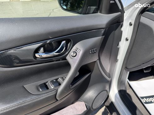 Nissan Rogue 2019 серый - фото 24