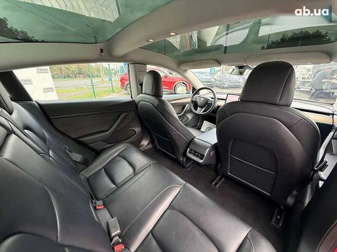 Tesla Model 3 2022 - фото 11