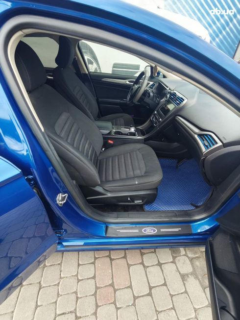 Ford Fusion 2018 синий - фото 9