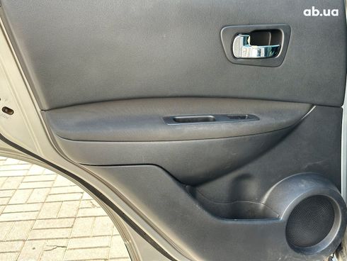 Nissan Qashqai 2010 серый - фото 15