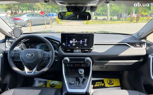 Toyota RAV4 2023 - фото 12