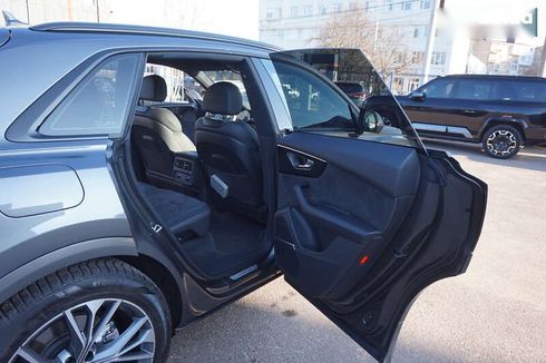 Audi Q8 2023 - фото 26