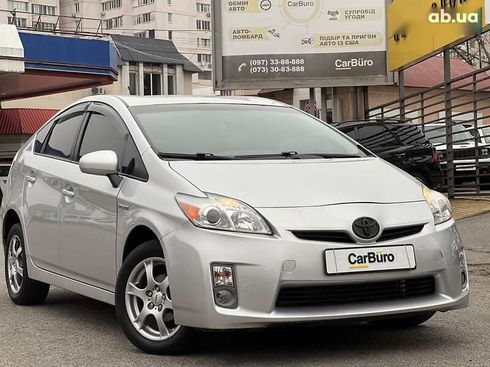 Toyota Prius 2010 - фото 2